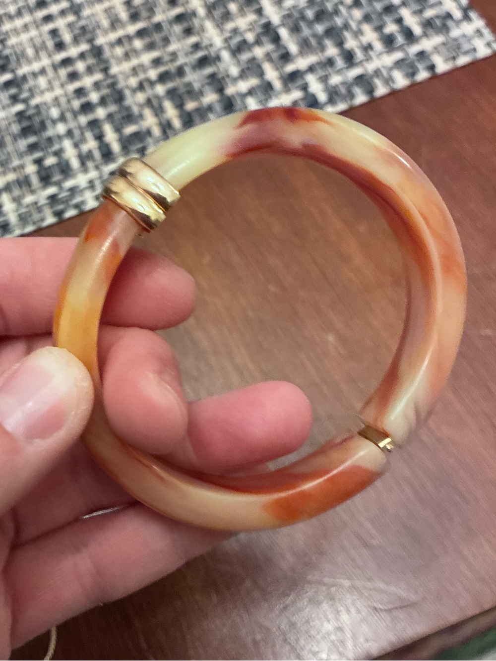 Vintage Avon cream and peach marbled clamper bracelet gold tone